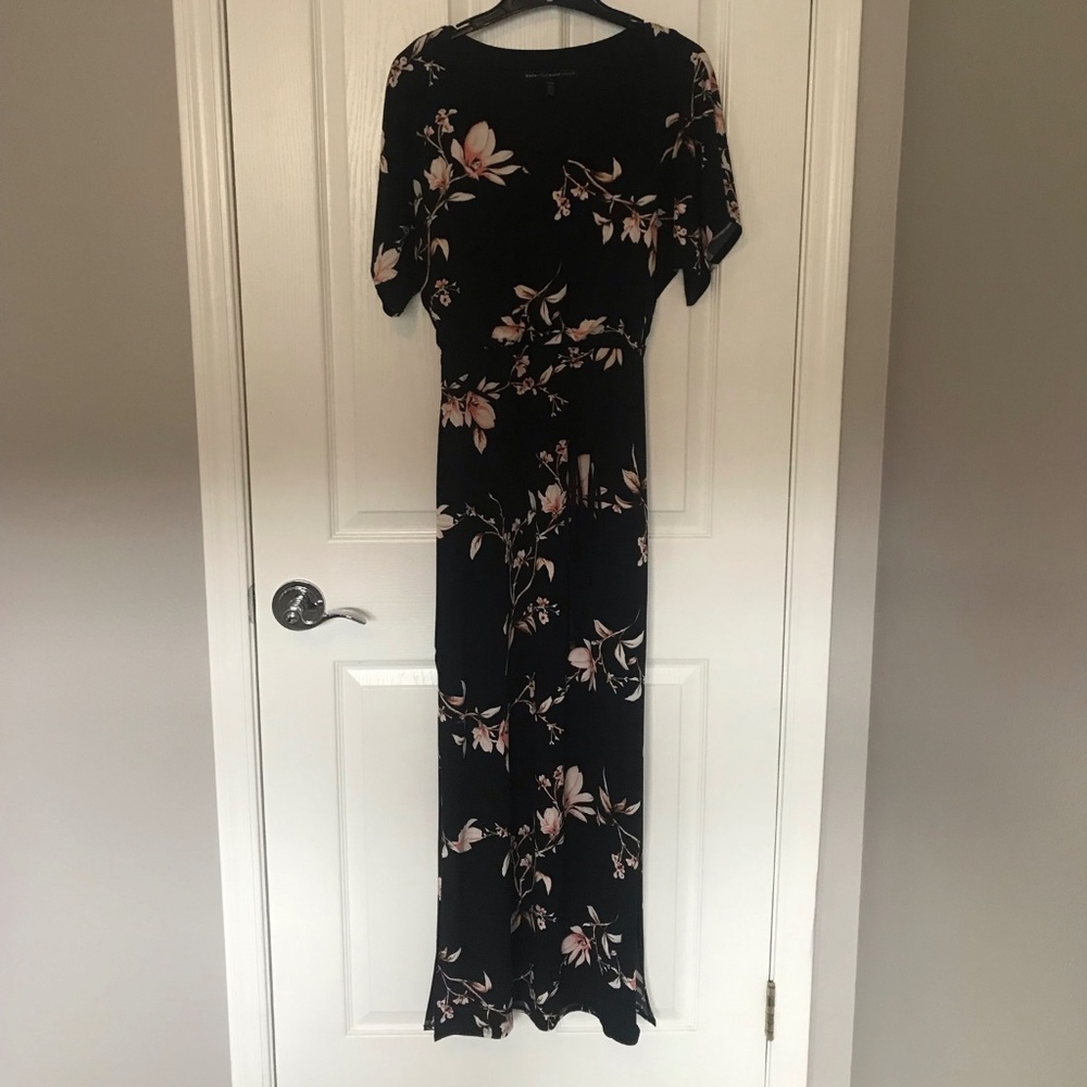 White House Black Market size xxs maxi dress black floral print